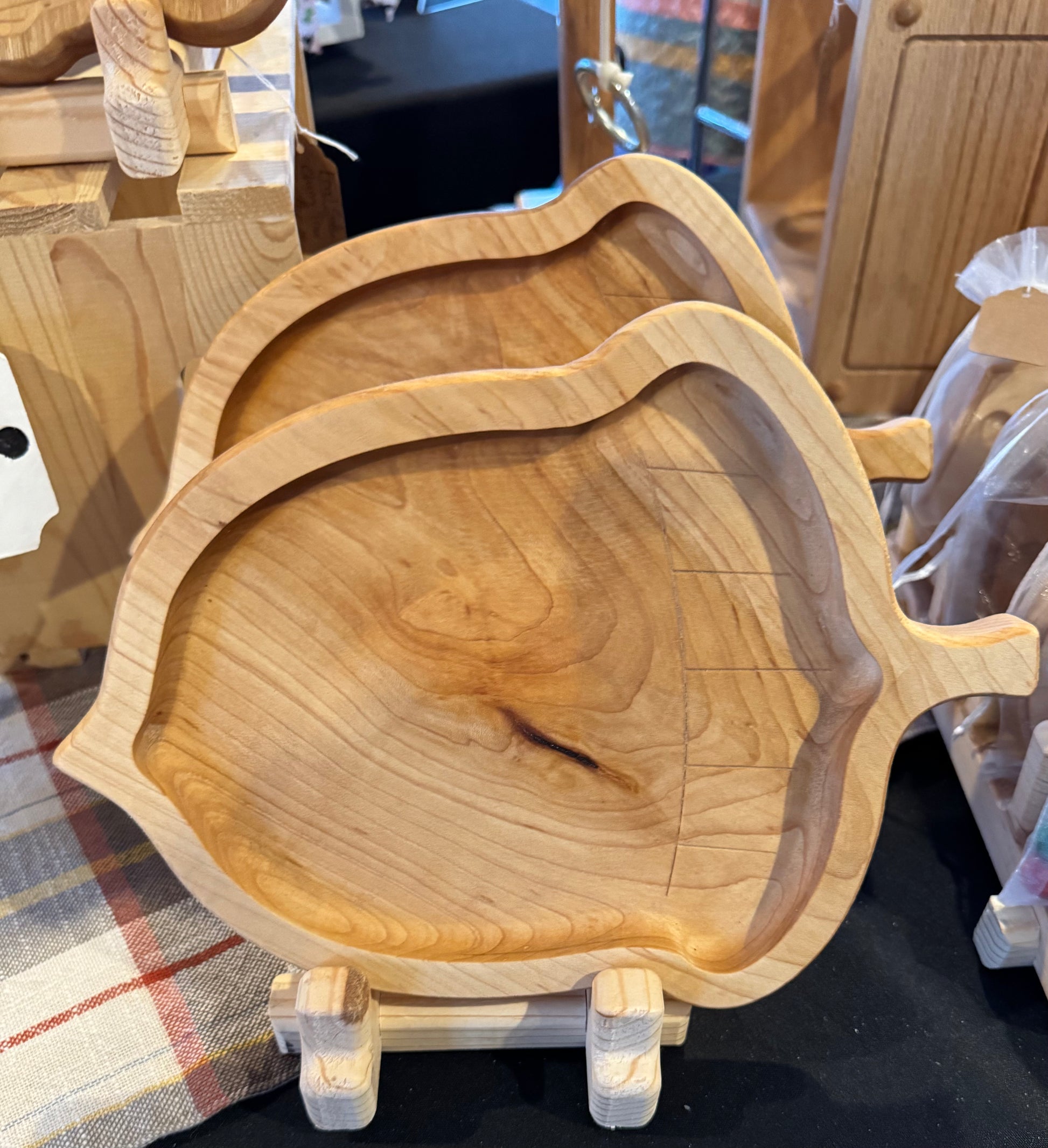 The Final Cut Woodworrking Wood Decor The Final Cut Woodworking Acorn Tray