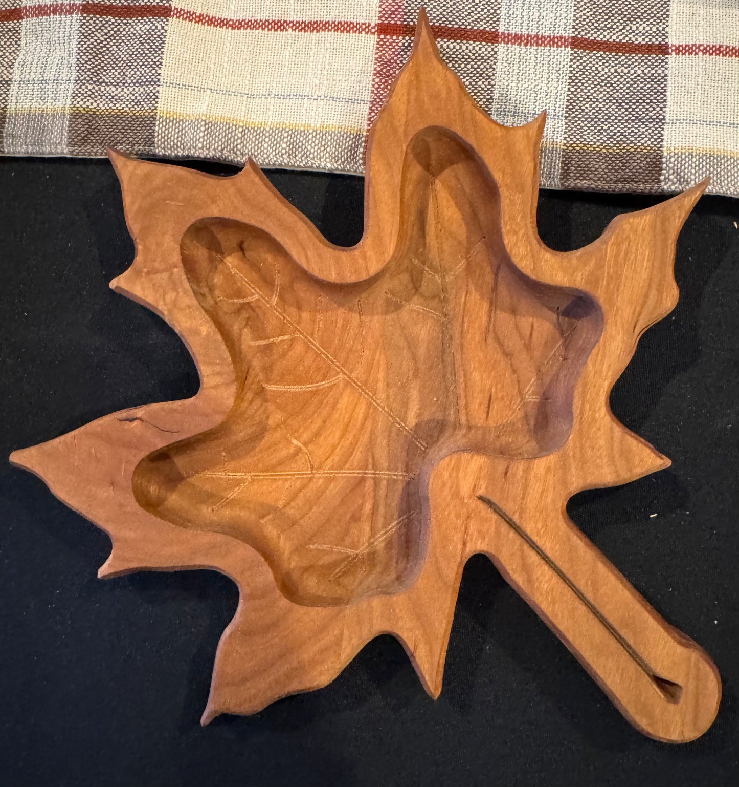 The Final Cut Woodworrking Wood Decor The Final Cut Woodworking Leaf Tray Cherry Wood